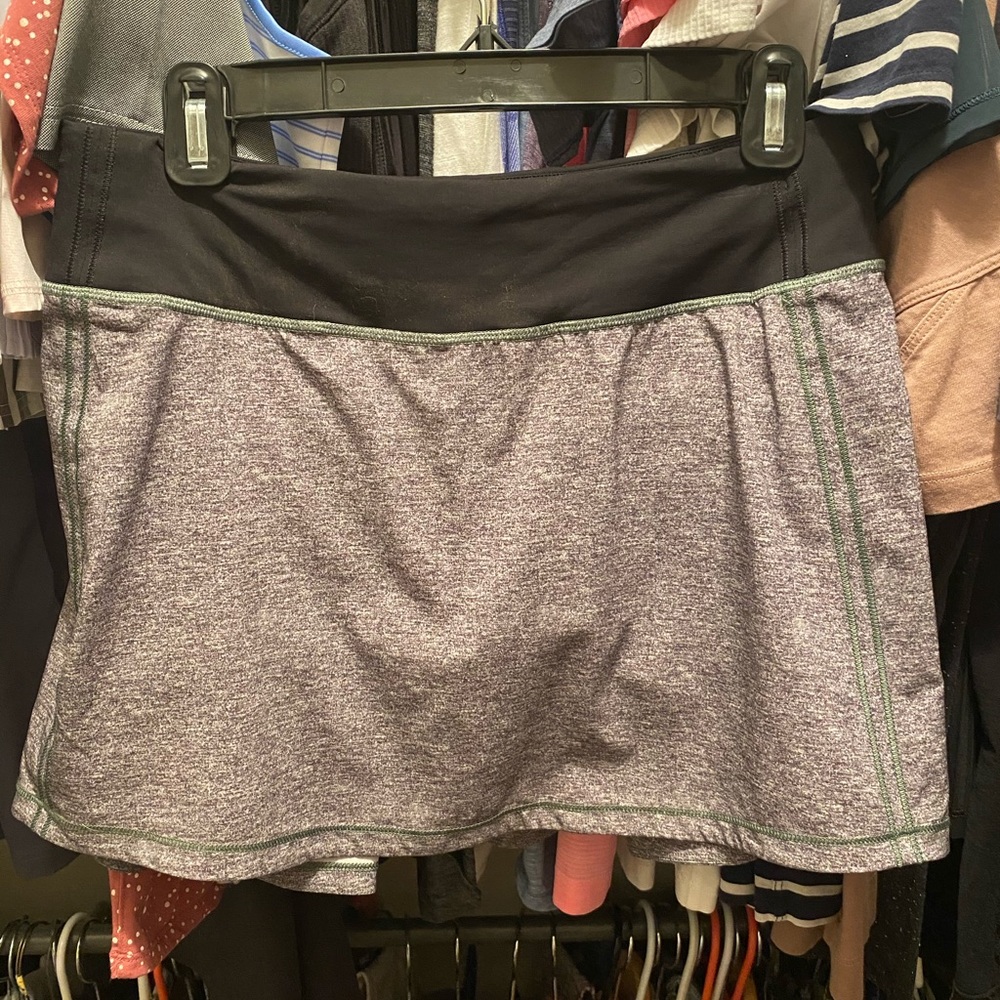 Lululemon skirt size 6T